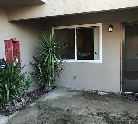 3rd image of 909 Castlewood Dr APT 2