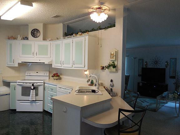 4th image of 255 NW 40th Ave Lot 6