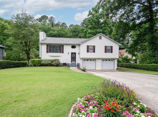 1017 Pinetree Ct, Powder Springs, GA 30127