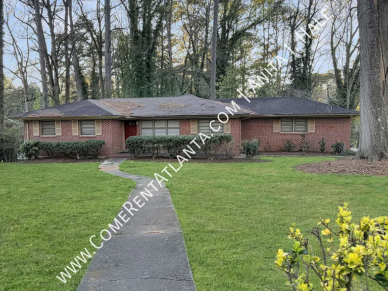 871 Laurelmont Dr SW — Photo 1