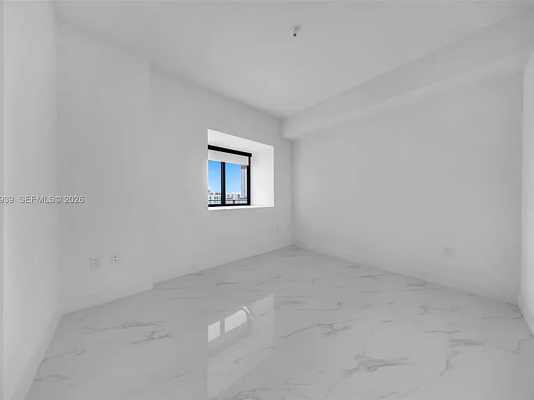 700 NE 24th St #1706 — Photo 15