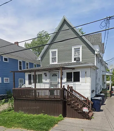 96 Arnold Pl #1 Photo 1