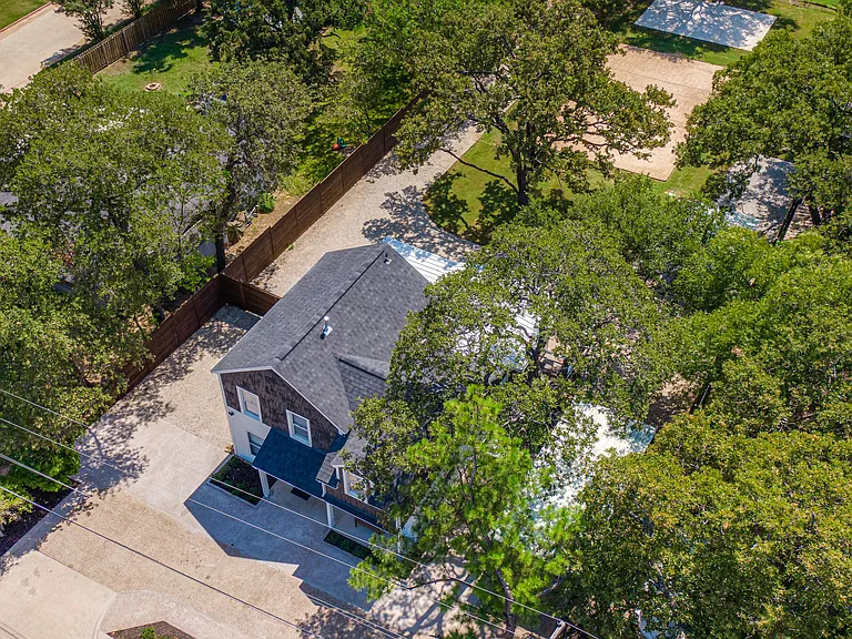 1924 E Shady Grove Rd — Photo 25
