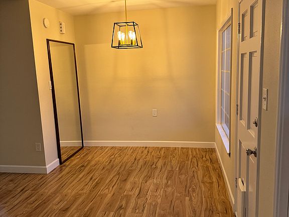 5th image of 10435 Somerset Blvd