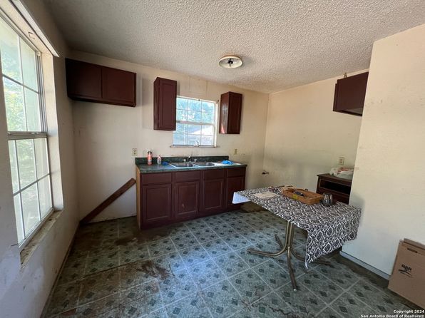 san-antonio-texas-26248137 picture