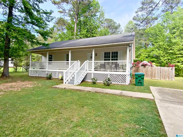 165 Willow Bend Cir, Talladega, AL 35160
