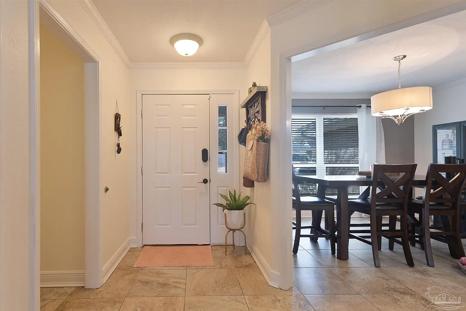4 bed, 2383 sqft, $3,250 — Photo 4