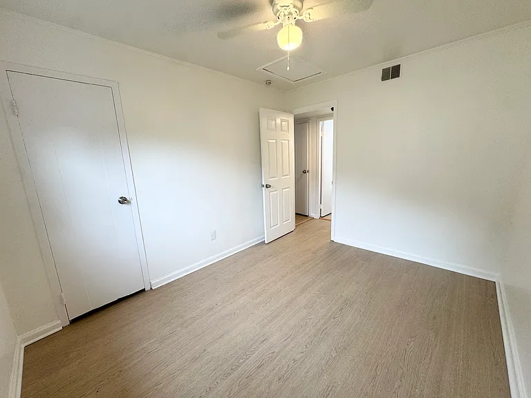 155 Bunche Blvd — Photo 11
