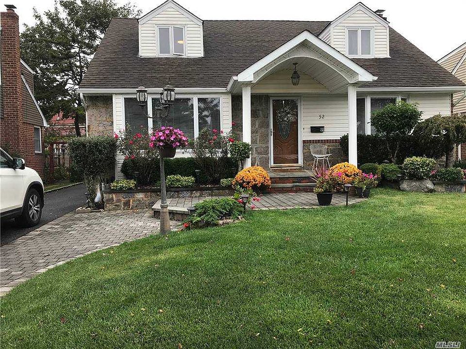 1st image of 52 Shortridge Dr