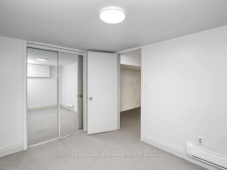 325 Perth Ave #LOWER — Photo 21