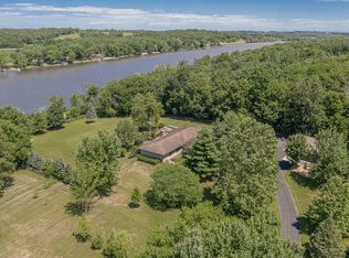 6001 N Cl Myers Dr, Byron, IL 61010