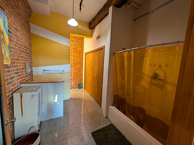409 Pine St #202 — Photo 6