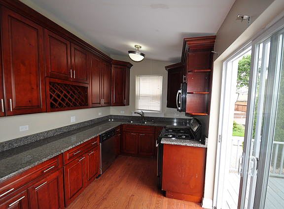 5th image of 6035 S Melvina Ave