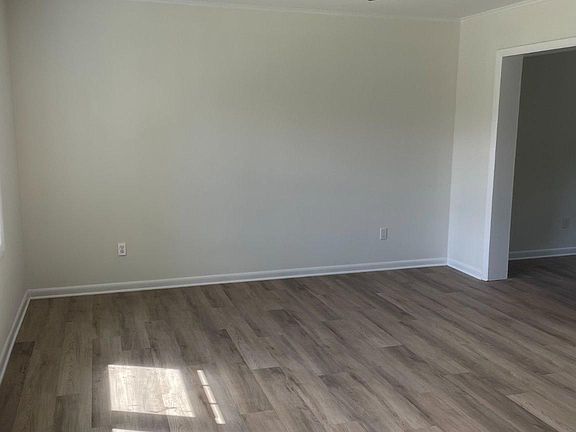 4th image of 15 Lighthouse Rd