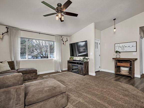 5th image of 16624 Greenridge Road