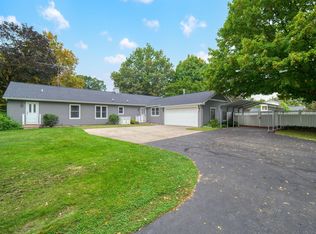 324 West St, Schoolcraft, MI 49087