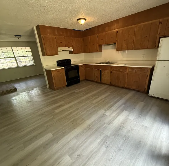 1379 State Park Rd — Photo 4