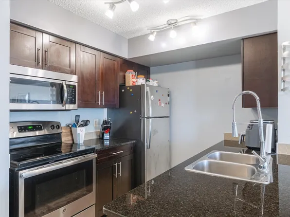 3315 James Mowatt Trl SW #115, Edmonton, AB T6W 3L9