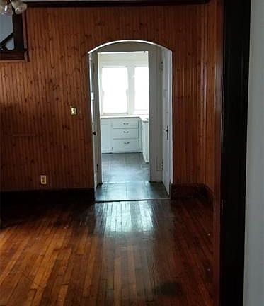 5th image of 1944 Catalpa Dr