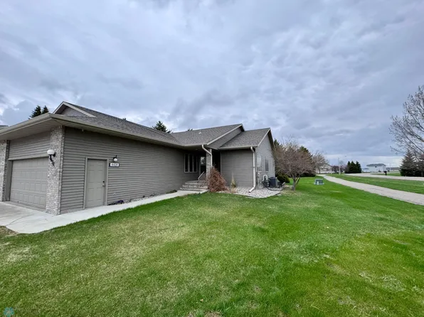 4420 S River Haven Rd, Moorhead, MN 56560