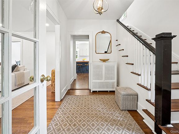 5th image of 632 Colonial Avenue