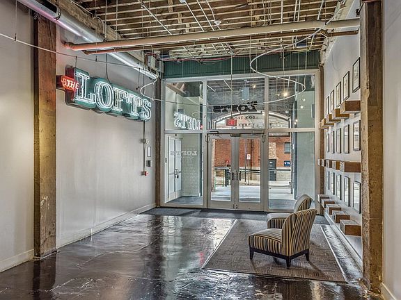2nd image of 505 Tennessee St APT 406