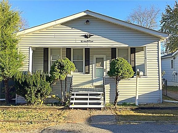 2nd image of 1308 Wachtel Ave