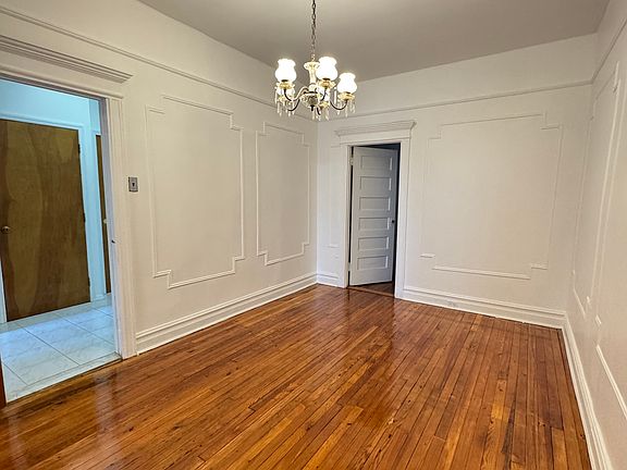3rd image of 1059 73rd St #1L