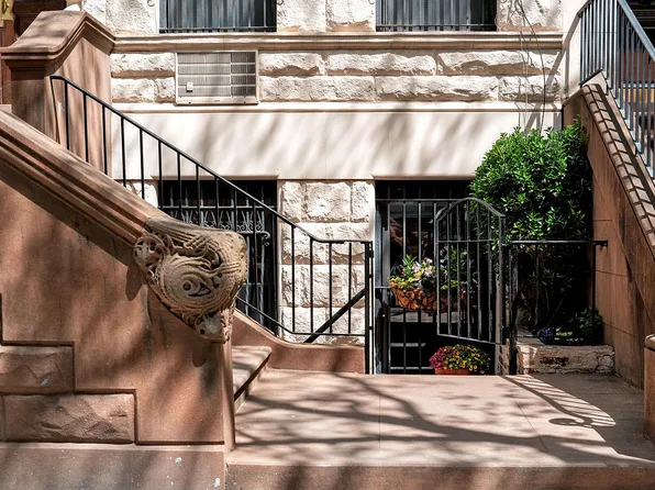 123 W 80th St, New York, NY 10024