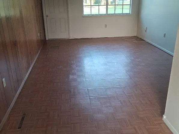 24505 Sherwood Dr #4, Plaquemine, LA 70764