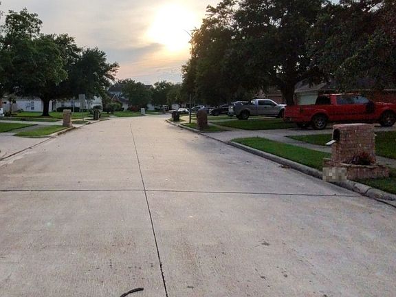 5th image of 4915 Chase Wick Dr