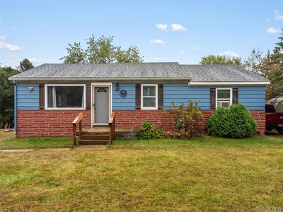 449 Joslyn Rd, Lake Orion, MI, 48362