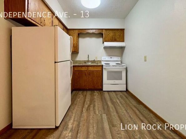 438 Independence Ave N #13, Champlin, MN 55316