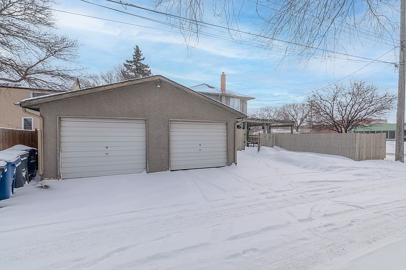 Winnipeg Apartment for rent - 2 Bedrooms — photo 8