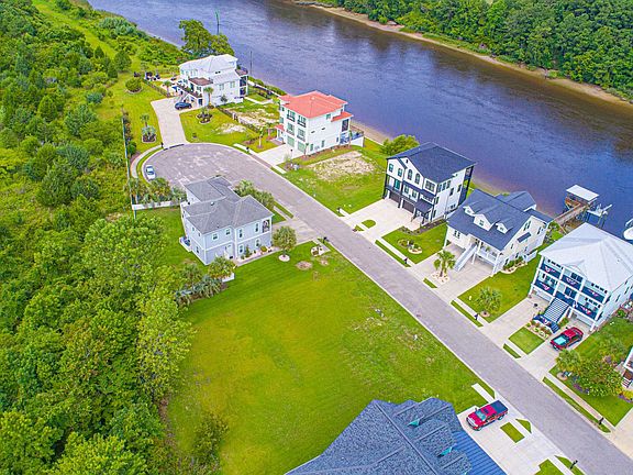 4th image of 120 Palmetto Harbour Dr. #Palmetto Harbor
