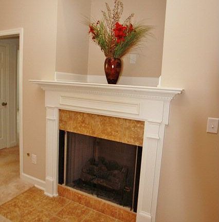 3rd image of 312 Bainbridge Dr