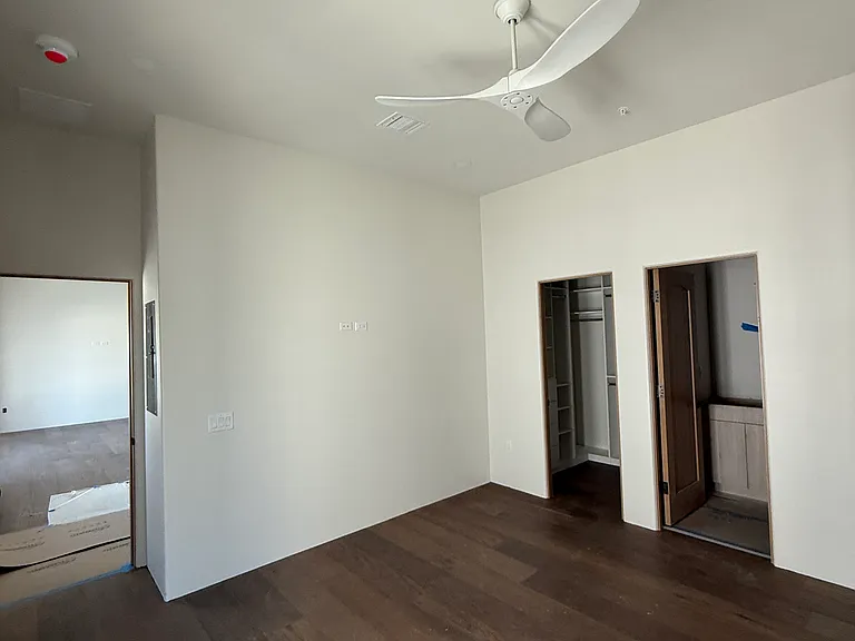 301 W Comstock Ave #1A — Photo 10