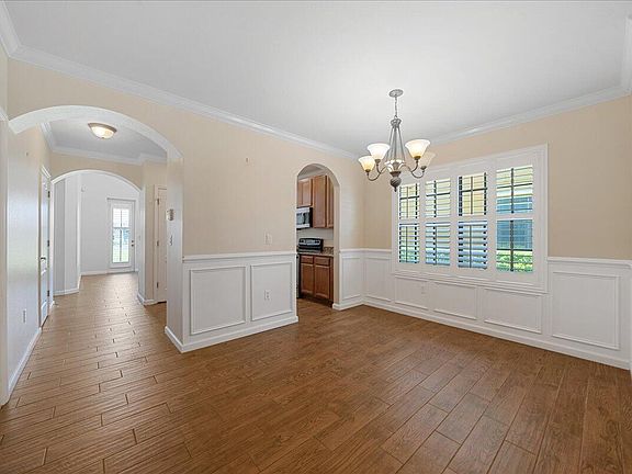2nd image of 700 Ventura Dr