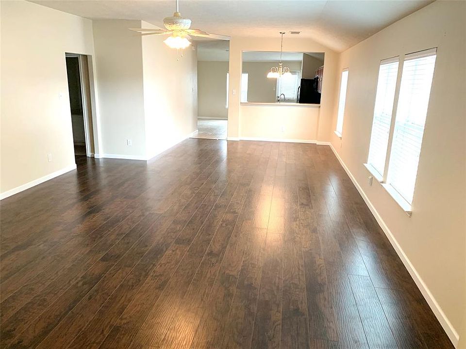 1st image of 20519 Lantern Springs Ln