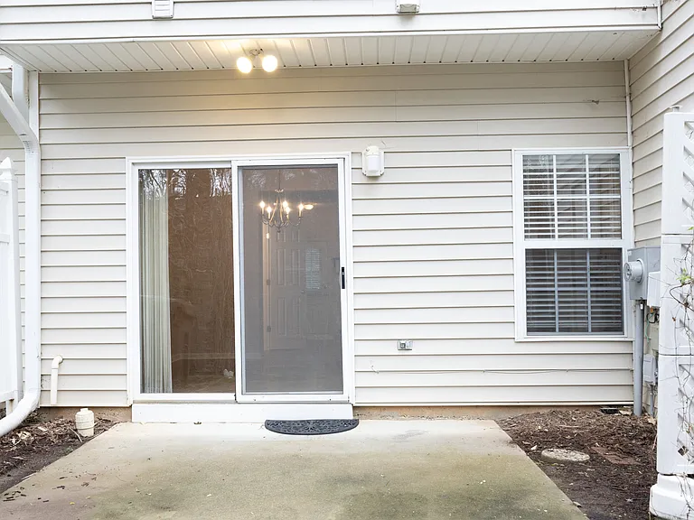 327 Orchard Park Dr — Photo 30