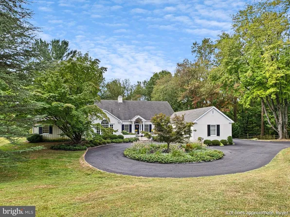 603 Swallow Holw, Wilmington, DE 19807