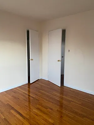 Rented by Queens Apartments Realty LLC | media 2