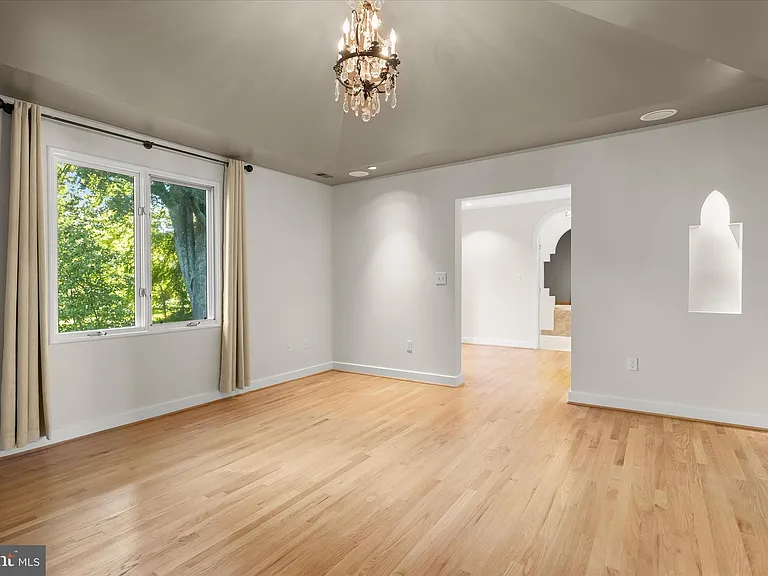 5104 Scarsdale Rd — Photo 34