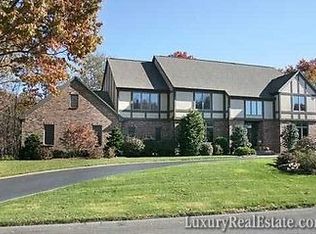 53 Pendleton Ln, Longmeadow, MA 01106