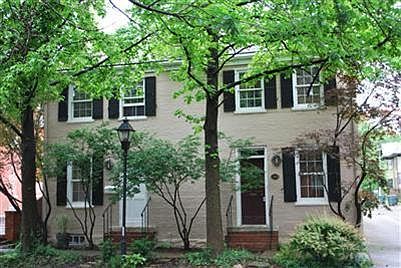 2nd image of 119 Clay St
