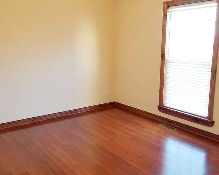 3516 Walnut Grove Ln NE — Photo 10