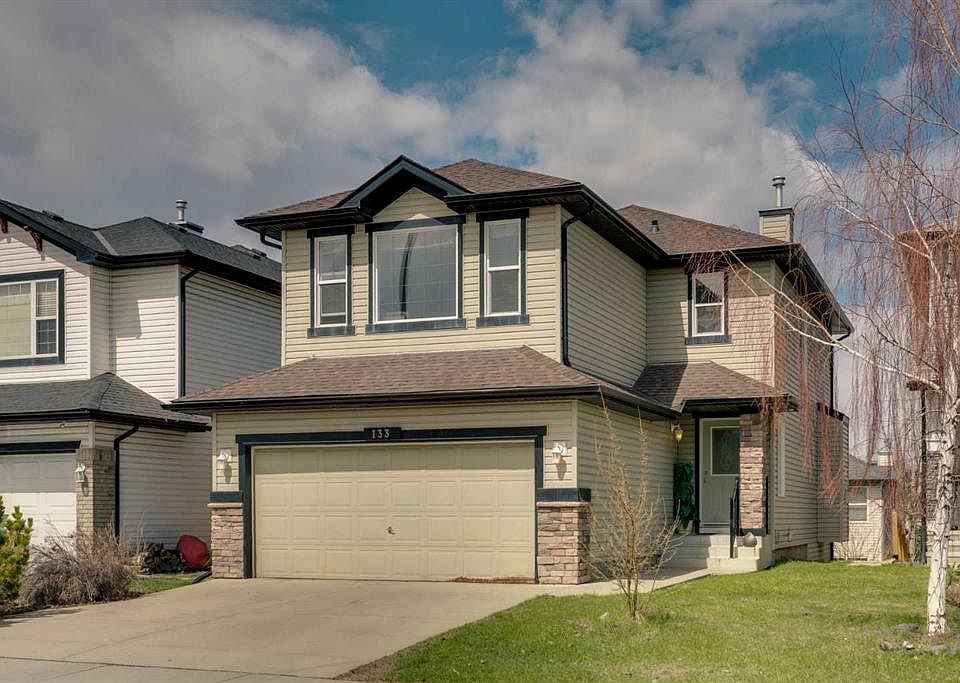 1st image of 133 W Everwoods Close SW