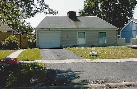 1st image of 10 Gentilly Dr
