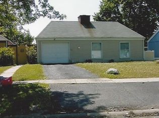 10 Gentilly Dr, Montgomery, IL 60538