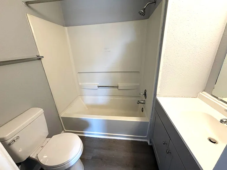 31 Canterbury Ct — Photo 31